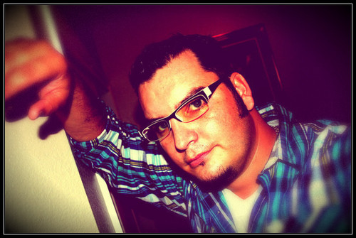 Im Uneak, Creative, a Photographer, Graphic Designer, Marketing Smarty Pants, & Daddy of 2 Beautiful Girls!! @uneakphotos & @uneakmarketing