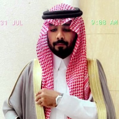 رضا الناس هم أحمله ولآ أتحمله ولكن رضا الله أهم وأعظم ، مؤمن بالله وقضاءه ، مشتاق لأبي ، متفائل ، طموح ، مُطلع لكل جديد ومفيد ، أُحب وطني حب عظيم 🇸🇦