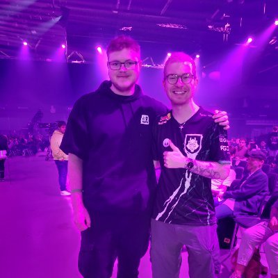 Timo | 20 | CEO of @BOPEesport |
@Rainbow6Game Player since Y2S1 | Duo Goat 🐐 @DieDudes_R6s https://t.co/qMqpS2SRH0