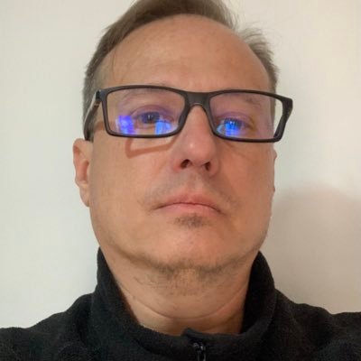 Twitter, ese paraíso donde gente que no se conoce, discute por temas que ignora y propone soluciones imposibles a problemas que no existen!