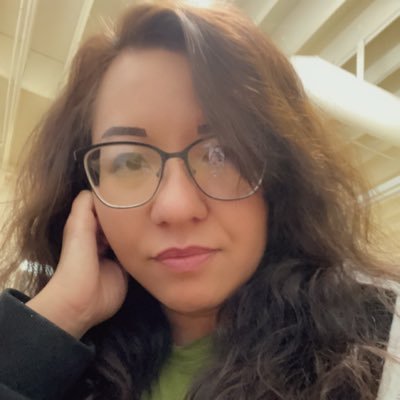 desireems84's profile picture. -God 1st 👆🏼🙏🏼 -love to dance, sing, play video games, read, write and draw -goofy, witty and love learning (just not taking test 🤪)