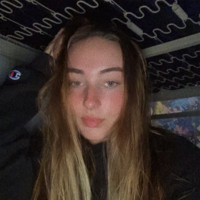 yea i got like 5 personalities here so donāt judge