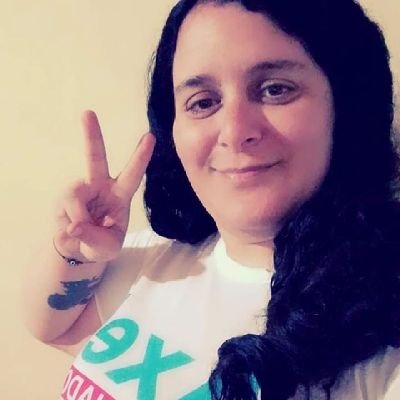 Operadora de 📻 Editora de audio, Musicalizadora, Publicidad, Community Mánager, Emprendedora, Militante, Peronista ✌️Kirchnerista 🐧Camporista.