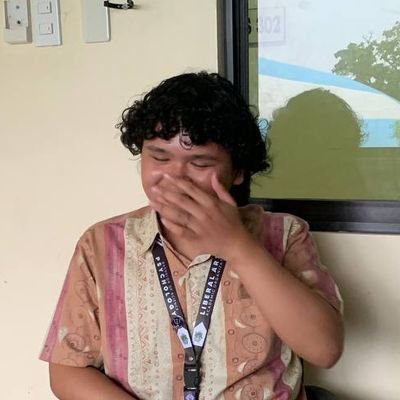 bi_bits's profile picture. whut.