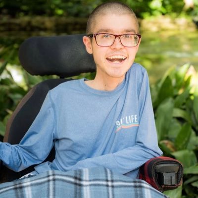 🟣 DannyGetsDimes on Twitch Profile