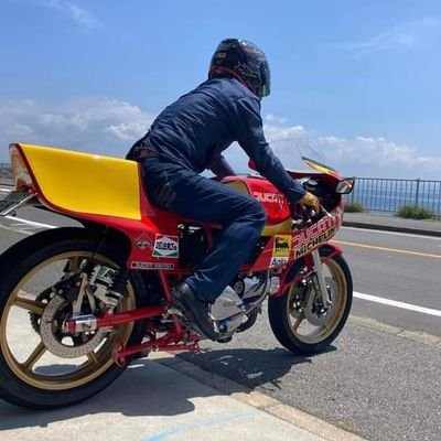 バイク好き、DUCATI 好き、マッスルカー好きなおっさんです。