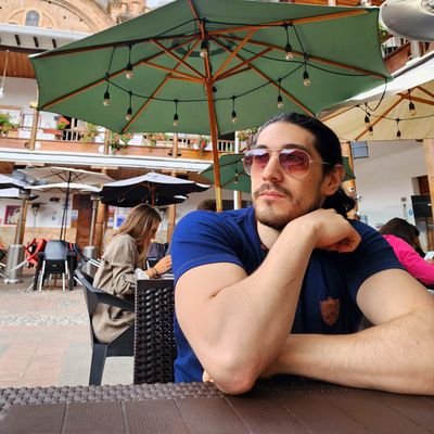 Ing. en sistemas dedicado al desarrollo. Fanático de la tecnología, fútbol, anime y rompecabezas. Siempre intentando aprender algo nuevo.