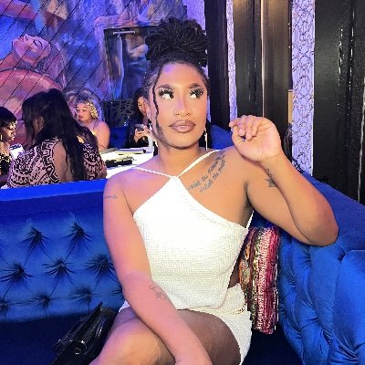 I'm just trying to be happy. I love @_AlizeAle & her only. it's Saabirah to you.