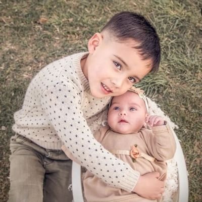 Kaamiflores2's profile picture. Abrazarnos tan fuerte y que todas nuestras partes rotas se junten de nuevo. mamá de Benicio y Brunella 🩷🩵
 ♡∞
Acuario ♒