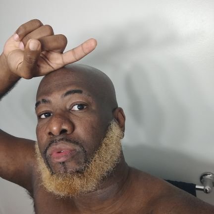 solodance13's profile picture. 