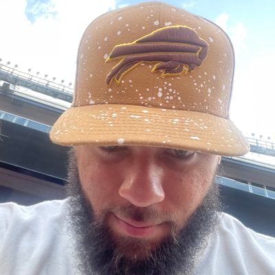 DevynJMatyjasik's profile picture. BillsMafia