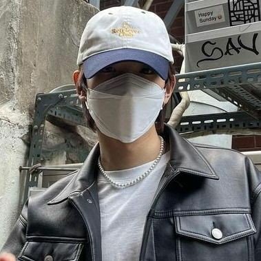 Anabexlle's profile picture. 𝘄𝗼𝗿𝗸.𝘇𝗶𝗽 ꒱ 🥢 拉麺 n𑄝odie ramen! st★r-coded to 'da s𑄝y and miso, 𝘁𝗿͟𝘂͟𝘀͟𝘁͟𝘆 🍜 worthy store. ˚◞