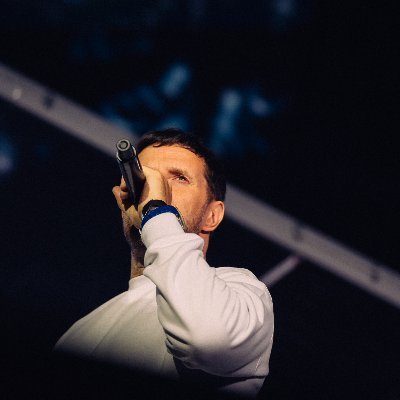 Producer,songwriter,MC, guitar / bass player, Radio Dj @RadioNaba / Spotify: https://t.co/cXISUe1kNJ
Support: https://t.co/HxJ52GDU7p
