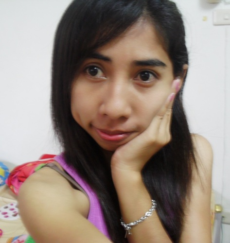 violet_dokyha's profile picture. ดอกหญ้า_สีม่วง : อารมณ์คนอ่อนไหว กับ หัวใจคนอ่อนแอ