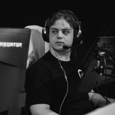 🇧🇷🇫🇷R6 player for @SixKarmaEsports | 19y | Ninguém existe de propósito, ninguém pertence a nenhum lugar e todo mundo vai morrer.