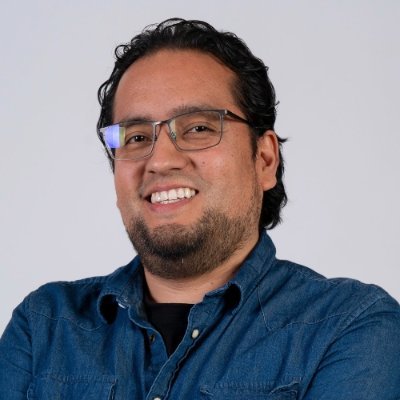 Una mezcla de (bio)emprendedor, CStO en @DoneProperly_co, Fundador de #PhageLab y amante de las cosas geeks. Traído a ustedes directamente desde SCL.