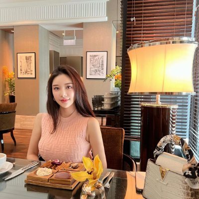 shadyashraf466's profile picture. Medical aesthetic/plastic surgeon, mom, loves being a human watcher! Twitter is my own. Mutual respect for different values. #rugby #golf #travel #football