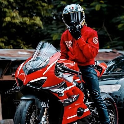 MuhamadTegarRa3's profile picture. Handsome