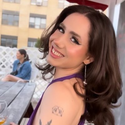 she/they 👩🏻💻 assistant producer and performer @houseofyesnyc 🎭 🎮 computer science grad
