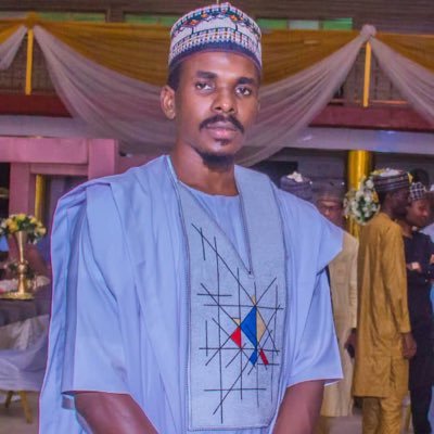 IRep_Gololo's profile picture. Aquarist🐠 | Geologist ⚒| Environmentalist | Teacher |Gamer🎮| TeaLover☕️| 📚🚘⚽️| Family First|LivingLegend|🇳🇬| Deen over Dunya!!Married 💍