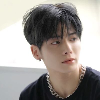 hellogyu_'s profile picture. 