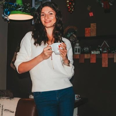 Belgian Beauty 🥰
Wife to a best husband 💕
Momprenuer👩👧👧 combo❤️
Associate Supervisor @cyrofxofficial
Business Coach Advisor 💹
Crypto the future. 🌟