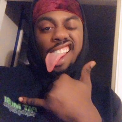 Names Astro I’m here to catch vibez and make friends while coasting through the Cosmos 🧑🏾🚀💨🚀🌎🌕🪐💫 Snap: XAstro_DaddyX CA: $HandsomePothead