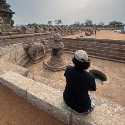ramercury's profile picture. Love poetry, travel, long drives, cooking, mountains, #BanUpma; paths cross in perfect time.