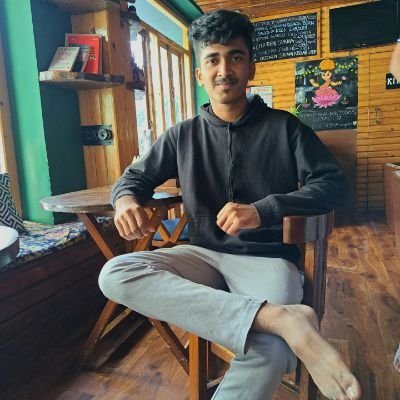 VaradDesale's profile picture. proud to be Indian🇮🇳❤