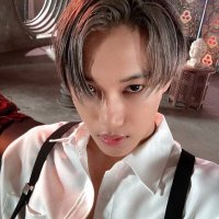 π (@exosteezer) 's Twitter Profile