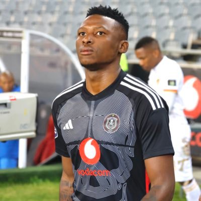 Professional footballer at Orlando Pirates  •No Facebook❌