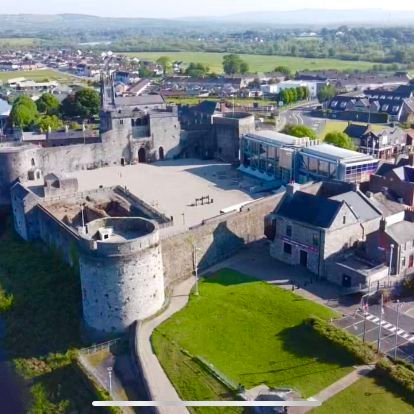 Is aoibhinn liom Luimneach, the Arts, Gaeilge and Italiano.