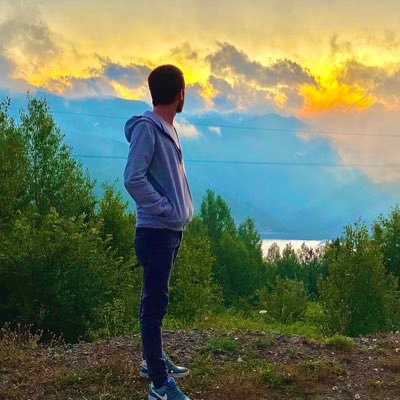 realonline37's profile picture. 