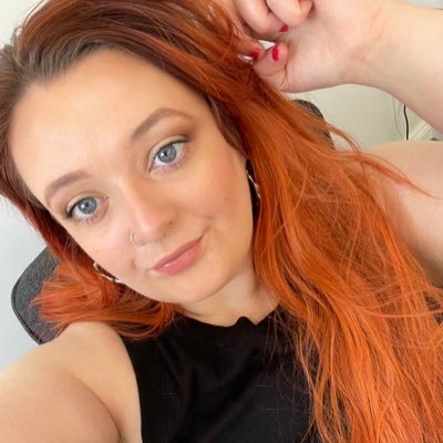 Uk curvy red head 🇬🇧 young dumb and full of.. send me a dm :) lost my old Twitter 😫 £laurajade996. cashapp