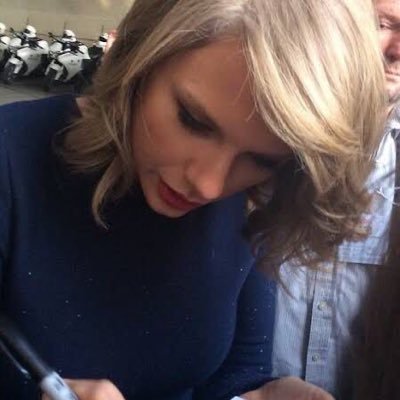 thisloverry's profile picture. ㅤ ㅤ ㅤ ㅤ ㅤ ㅤㅤ ㅤ ㅤ ㅤ⋆ ★ . . . i find myself running home to your sweet ㅤ ㅤ ㅤ ㅤ ㅤ ㅤ ㅤ ㅤ ㅤ ㅤ ㅤ ㅤ ㅤ nothings