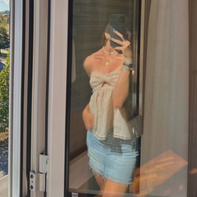 diianaherranzz_'s profile picture. 🌙🌙