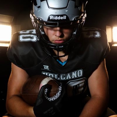 ez27_mac's profile picture. VVHS Highschool 2024||6’2, 250lbs||VVHS Football O/L||#50||