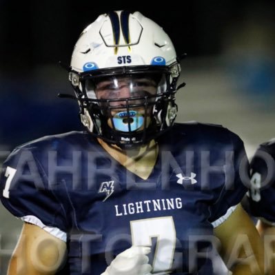 Appleton North High School ‘24 | 6’2, 200lbs | 3.66 GPA | Football and Track | Defensive End/Outside Linebacker| FVA 1st team all conference| WFCA All-Region