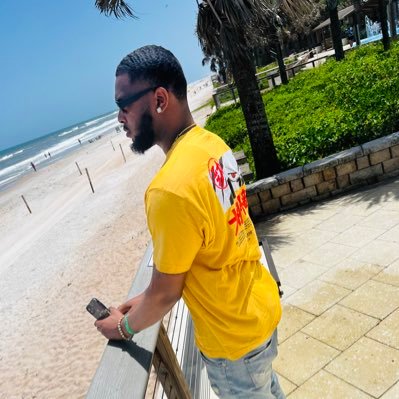 😎🐯🇹🇹 #BCU22 👨🏾🎓 727✈️386 R.I.P Bryson - Tre - Damari 💯😪 #CKES 🔋