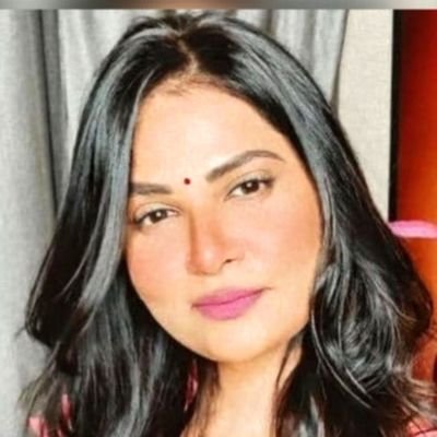 Social Activist। Fan of @myogiadityanath ji।#YogiMeansSafety ⛔️ DM No Entry। UP Ki Beti (🚨™️©️®️🆔 ) Again Modi in 2029। MIGA 🇮🇳 ♥️🔱🕉️। Hyper NATIONALIST