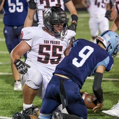 C/O 25’| OG/DL | 6’1 270 BW | Sun prairie east | 1st Team All Conference| Squat 495, Bench 355, 31’ Standing vert| 3.55 GPA | 608-556-1554 |