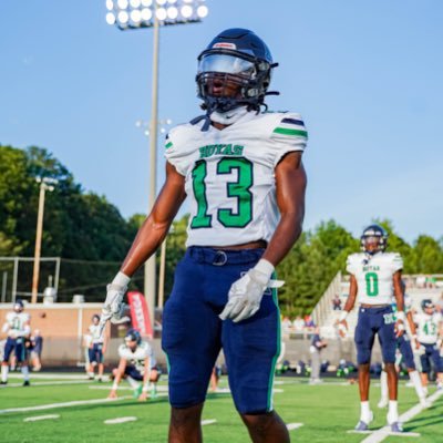 Harrison high school football/ #13 |5’10 150 | WR/DB| bench:250squat:385 deadlift:390 clean:230 40: 4.4Hudl: https://t.co/ozuWsluSEw