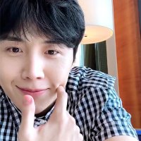 김존사 (@respectnlovesh) 's Twitter Profile
