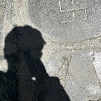 ilizezhang's profile picture. iOS/macOS Developer