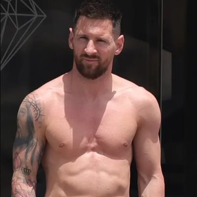 messibulge x fakes 🍆🤤🍑

SOLO MESSI🍑🍆🥵💦