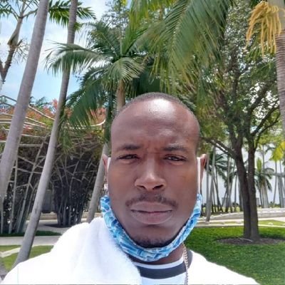 My name is Tyrone I'm 37 im father of 4 like football and basketball  https://t.co/hrKcxj5V8X timesocial lets you earn $500 daily