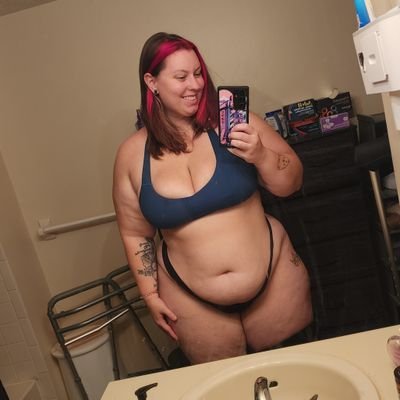 30
Gym rat & PC gamer 💪🎮
Full time Entertainer 📷
55 inch hips 🍑
https://t.co/agIAEhxkgV
2nd page @RogueRose__