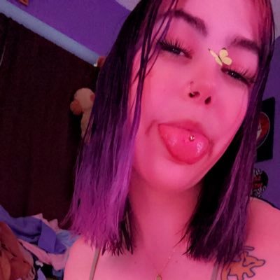 26yo, curvy, adult content creator! Cum say hi to this brat cause I’m a fucking delight😏🙈 spoil me, you know you want to 🥹 Cashapp $djsquared21