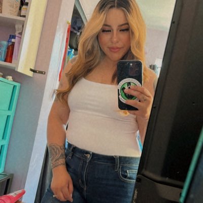 Scorpio•26•Aria🌈&Nayleen🌹•Jesus👶🏻💙•She’s The Kind High Only A Deep Soul Can Get Stoned too 💋🖤✨