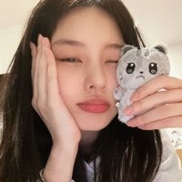 ً𖤐⭒๋࣭ ⭑ (@yjwzln) 's Twitter Profile